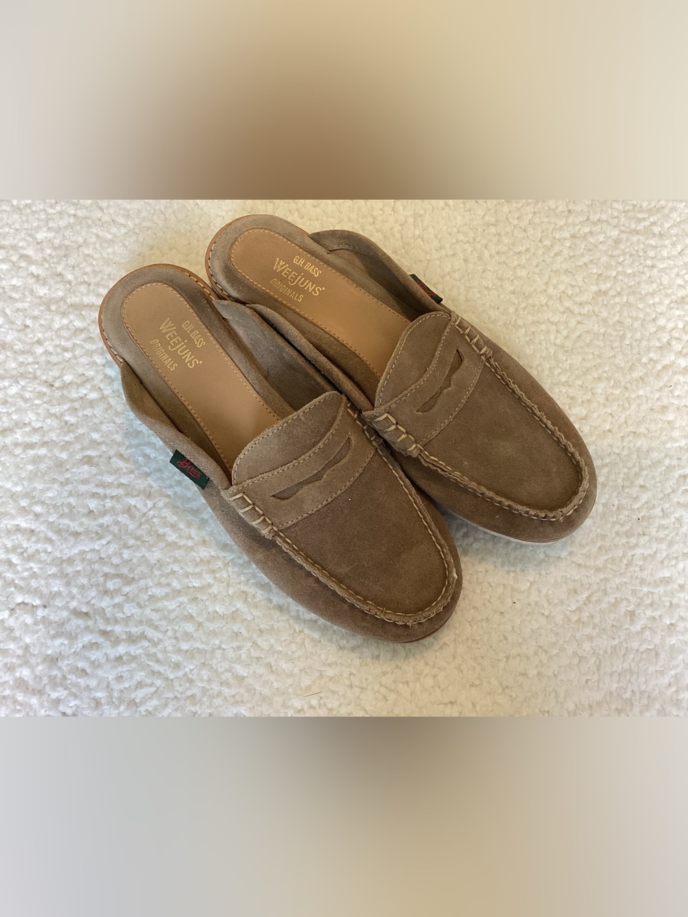 G.H. Bass Weejuns Wynn Suede Mule Loafers size 9 Taupe Old Money Preppy